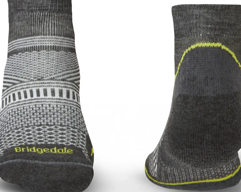 Bridgedale Mens Hike Ultralight T2 Coolmax Performance Low Socks - Graphite