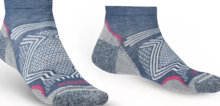 Bridgedale Womens Hike Ultralight T2 Coolmax Performance Low Socks - Dark Denim