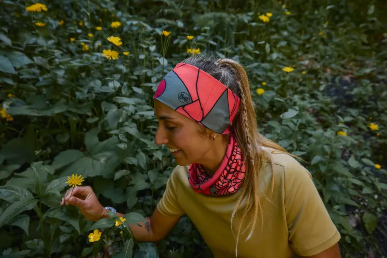 Buff Coolnet UV Wide Headband - Aramay Poppy