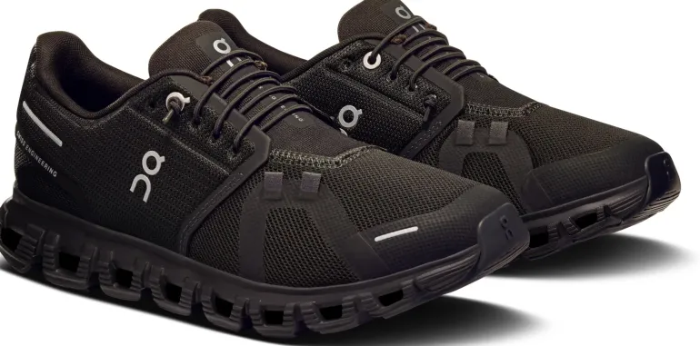 ON Womens Cloud 6 Shoes - Black-Black