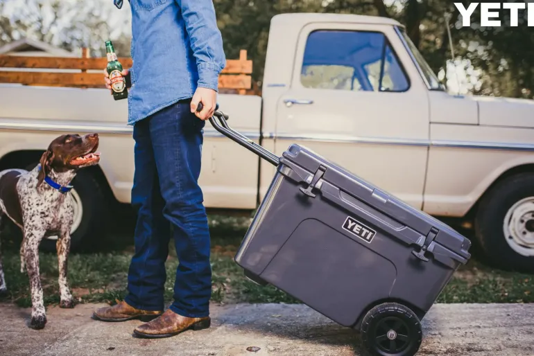 YETI Tundra Haul Wheeled Cool Box - Charcoal